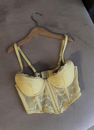 Корсет кольору lemon butter