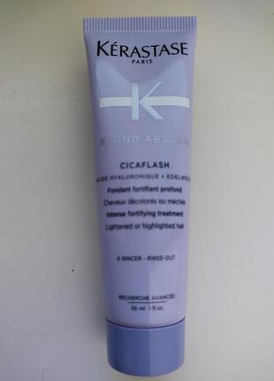 Фондан для зволоження та відновлення волосся kerastase blond absolu cicaflash conditioner