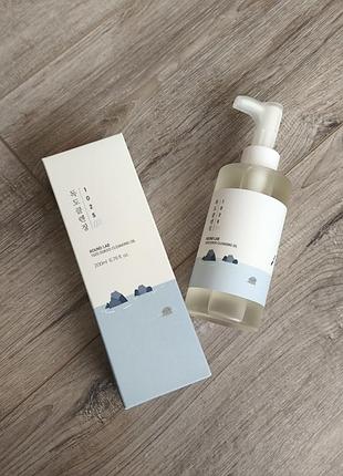 Round lab 1025 dokdo cleansing oil – гидрофильное масло для снятия макияжа 200 мл