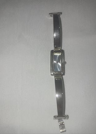 Часы женские gucci