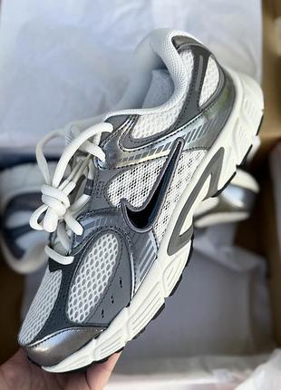 Кросівки жіночі nike v5 rnr оригінал