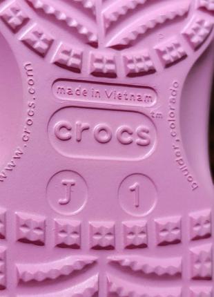 Crocs flip 7