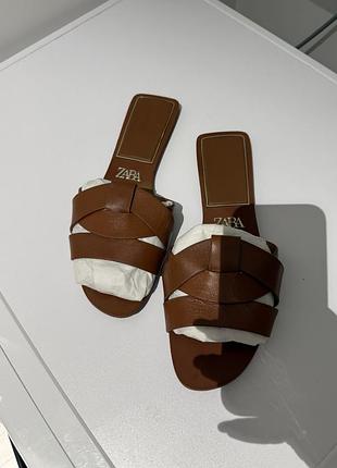 Шльопанці zara 40 розмір
