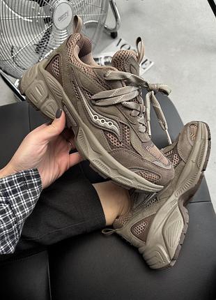 Коричневі кросівки унісекс saucony 2k cavalry brown x сауконі 45