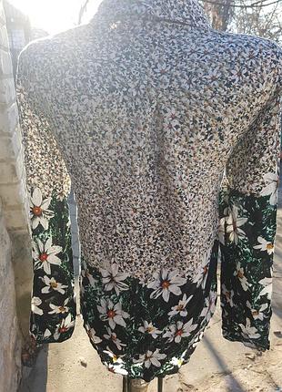 Дуже красива блуза на мініатюрну дівчину6 фото