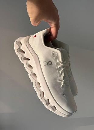 Белые мужские кроссовки loewe on cloudtilt white х лойве 37