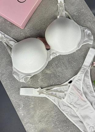Брендовий комплект жіночої спідньої білизни білий victoria's secret ексклюзивний зручний набір бра та трусики вікторія сікрет