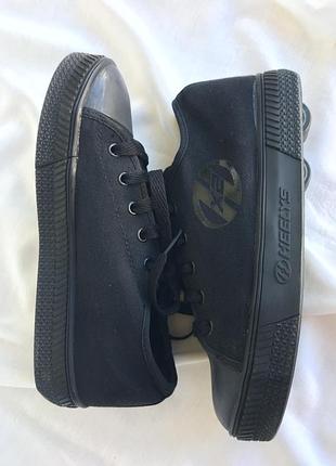 Дитячі роликові кросівки для хлопчика heelys чорні розмір 38