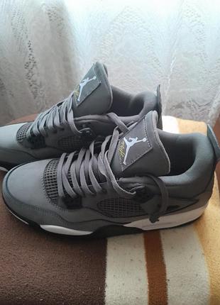 Кроссовки nike air jordan 4
retro grey