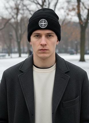 Шапка stone island черная ( вышивка белая)