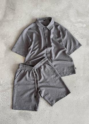 Чоловічий костюм футболка+шорти