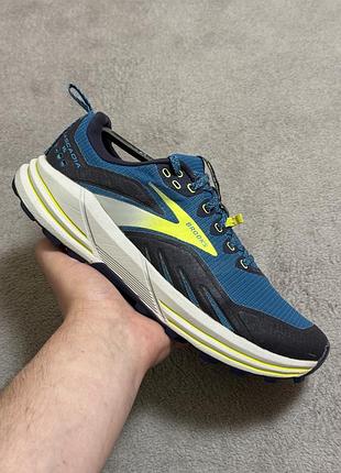 Brooks cascadia 16 43р 27.5см кросівки оригінал