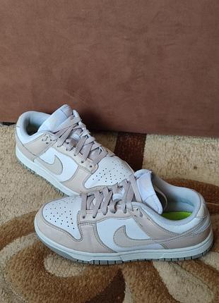 Кроссовки nike w dunk low next nature. 36.5 размер, белого и бежевого цвета. оригинал!