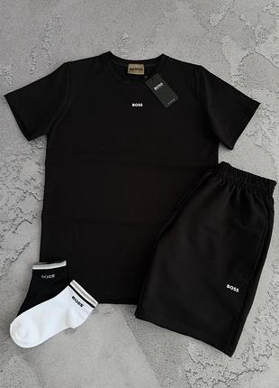 Костюм мужской футболка + шорты hugo all black! летний комплект мужская футболка и шорты! материал хлопок! костюм летний! размеры s-xxl!