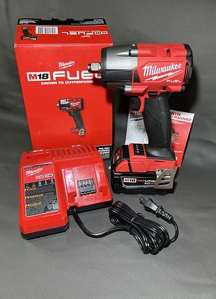 Комплект гайковерт milwaukee 2880-20 , зарядне (3аг) і акумулятор xc5 (5аг)