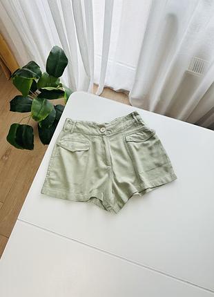 Легкі літні оливкові короткі шорти primark xs розміру з віскози та льону