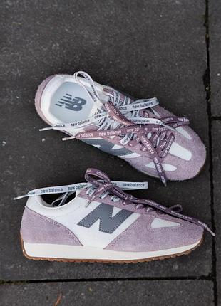 471 white pink grey