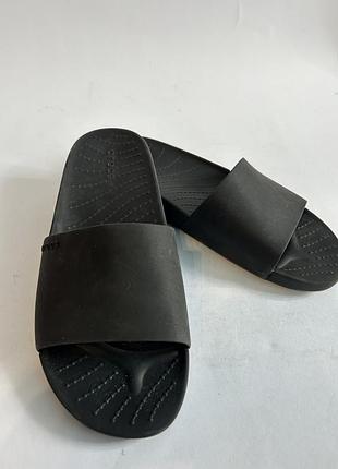 Шльопанці від crocs