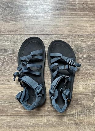 Спортивні босоніжки teva
