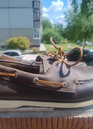 Шкіряні меблі окасини, топсацдери sperry top-sider