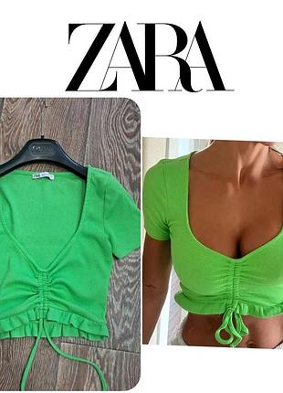 Спокусливий топ в  рубчік на затяжках zara