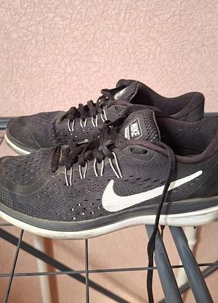 Мужские кроссовки nike 39 г.