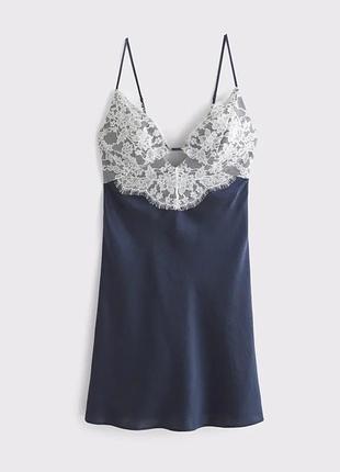 Сатинова сукня в білизняному стилі з мереживом abercrombie&fitch, класна якість, є підкладка