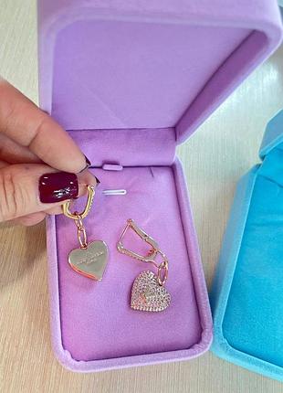 Сережки lv в рожевому золоті