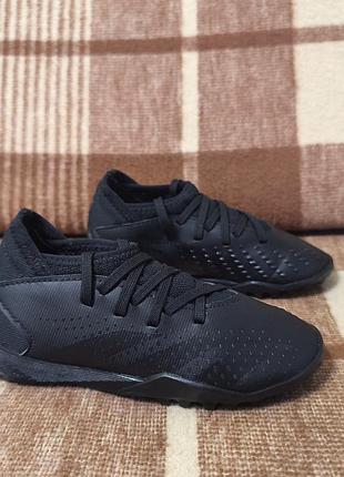 Дитяче футбольне взуття сороканіжки adidas predator