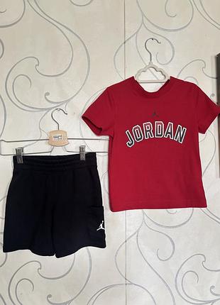 Костюм футболка та шорти jordan оригінал 3/4 роки