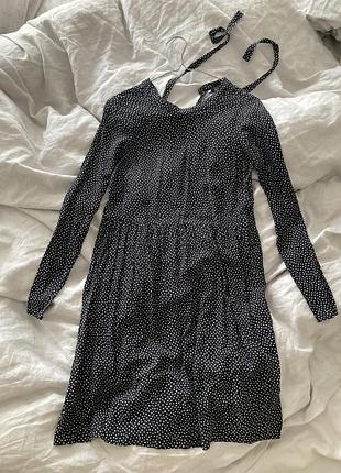 Легка, приємна сукня mohito 32-34 xs
