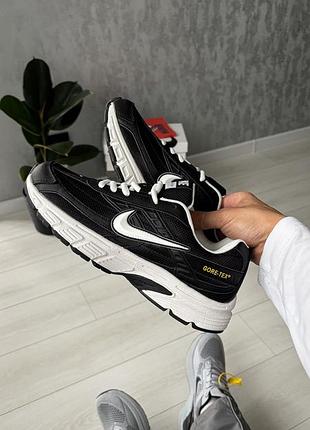 Nike initiator black/white 2