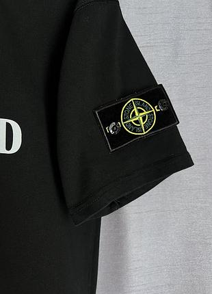 Чоловіча чорна футболка бренду stone island 2