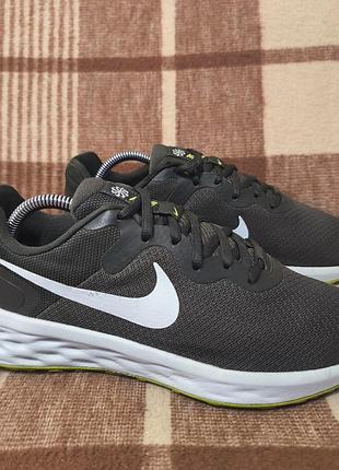 Чоловічі кросівки nike revolution