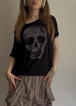 Жіночий светр з принтом черепи grunge