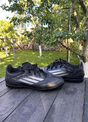 Футбольні сороконіжки adidas