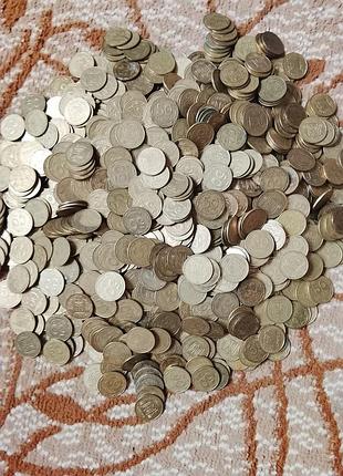 Продам монети україни
