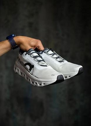 On running cloudmonster white/black 9