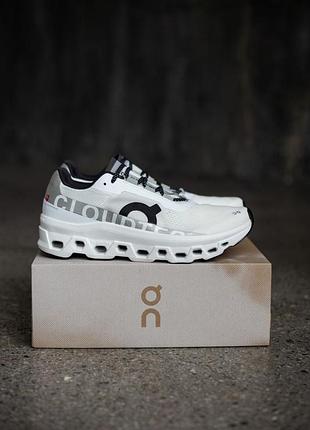 On running cloudmonster white/black 5
