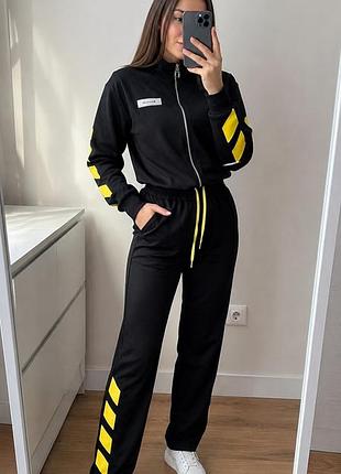 Спортивний костюм