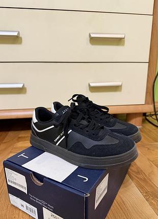 Кеди жіночі tommy jeans чорні