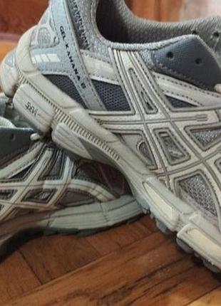 Кроссовки asics