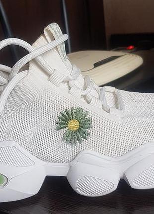 Кросівки жіночі на літо суперстильні жіночі білі bling shoes