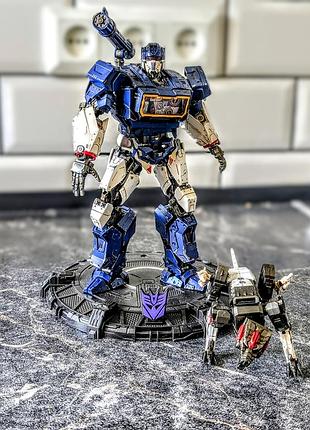 Transformers soundwave model kit yolopark