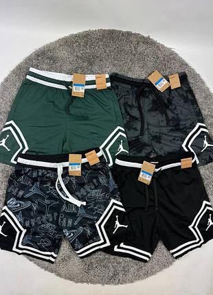 Шорти jordan, чоловічі спортивні шорти jordan, брендові шорти nike jordan для тренувань, стильні шорти jordan m, чорний із малюнка