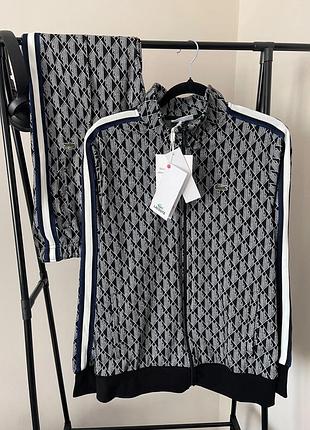 Черный спортивный костюм lacoste, спортивный костюм lacoste, lacoste костюм черный, lacoste monogram костюм, костюм lacoste xxl