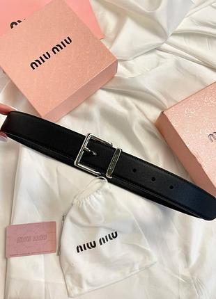 Ремень miu miu женский кожаный стильный премиум черный ремень miu miu с упаковкой, 100 см, модный аксессуар для женщин miu miu