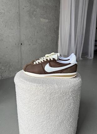Женские кроссовки nike cortez brown, женские кроссовки nike cortez, коричневые кроссовки nike cortez brown, брендовая обувь nike c