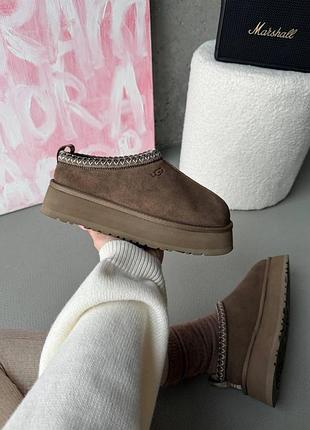 Уггі ugg tazz platform, жіночі ugg tazz, теплі зимові уггі ugg, стильне взуття ugg, замшеві тапки ugg tazz platform