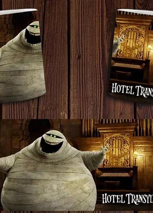 Чашка белая керамическая "монстры на каникулах" hotel transylvania ост
